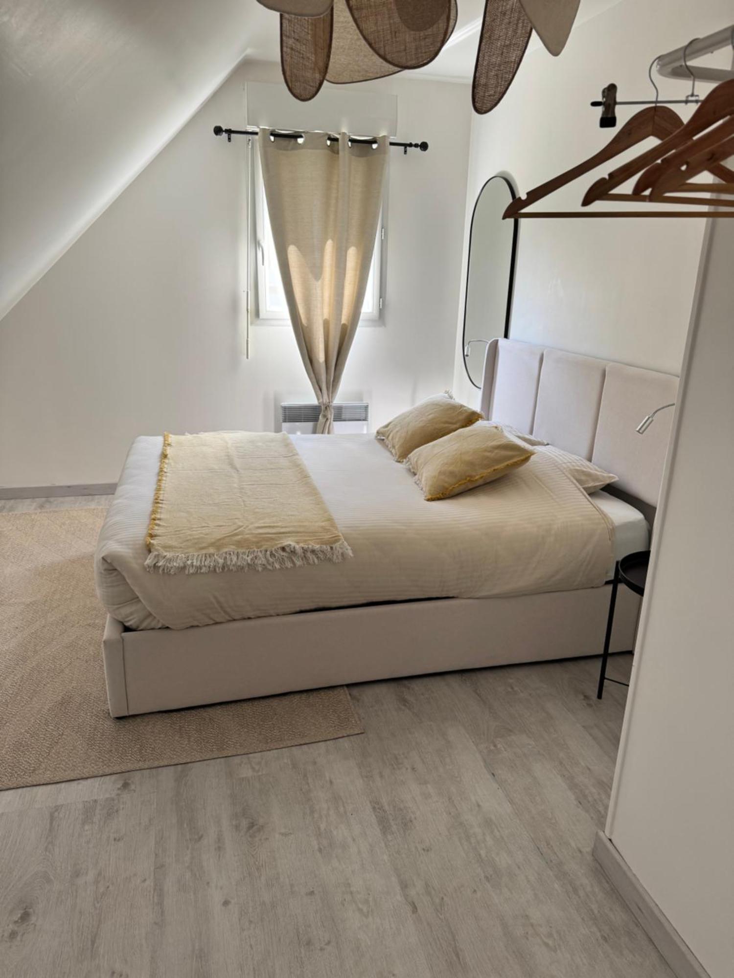 Maison De Vacances A Louer Mosles ภายนอก รูปภาพ
